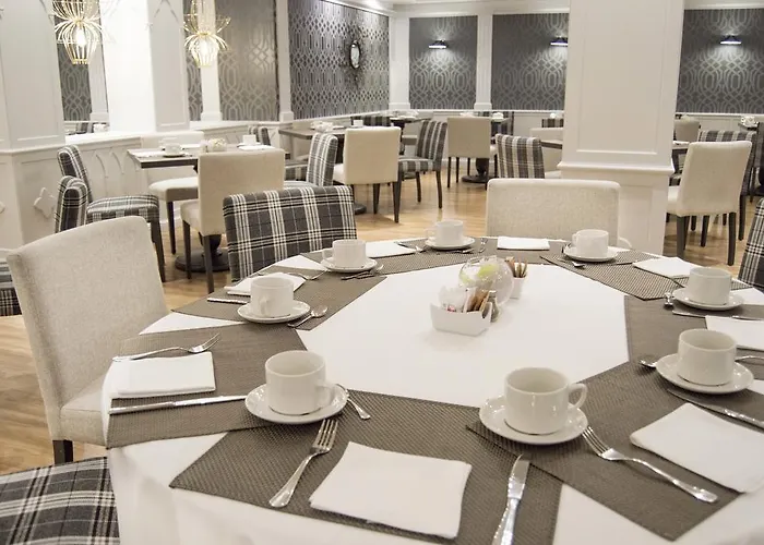 Hotel Monteros &