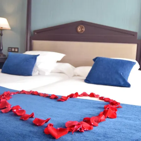 Monteros & فندق ماربيا