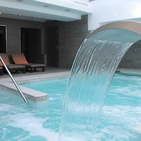 Monteros & Hotel 5*