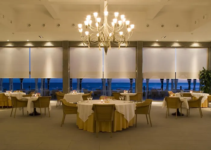 ホテル Monteros & 5*