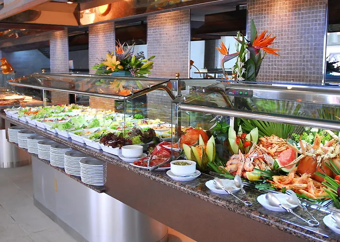 ホテル Monteros &