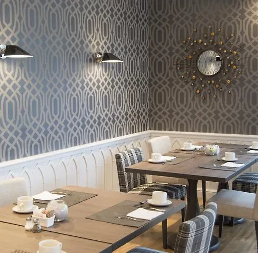 ホテル Monteros &