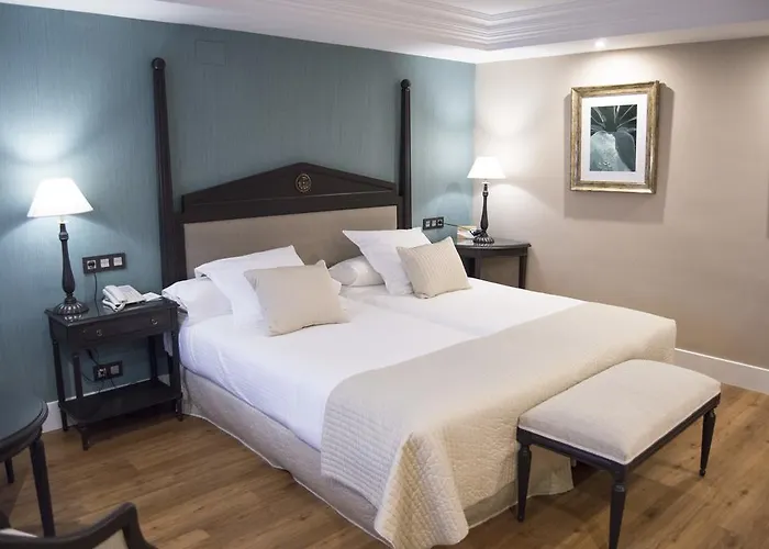 ホテル Monteros &