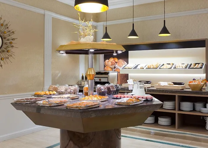 Monteros & ホテル