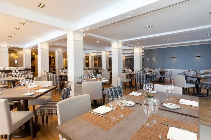 Monteros & ホテル