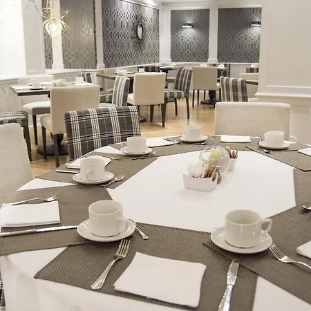 Hotel Monteros &